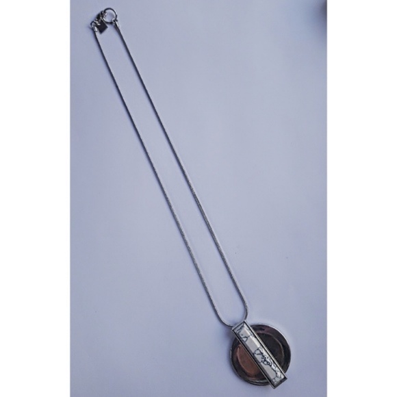 SOLD☆Banana Republic Marble Medallion Necklace - Picture 3 of 3